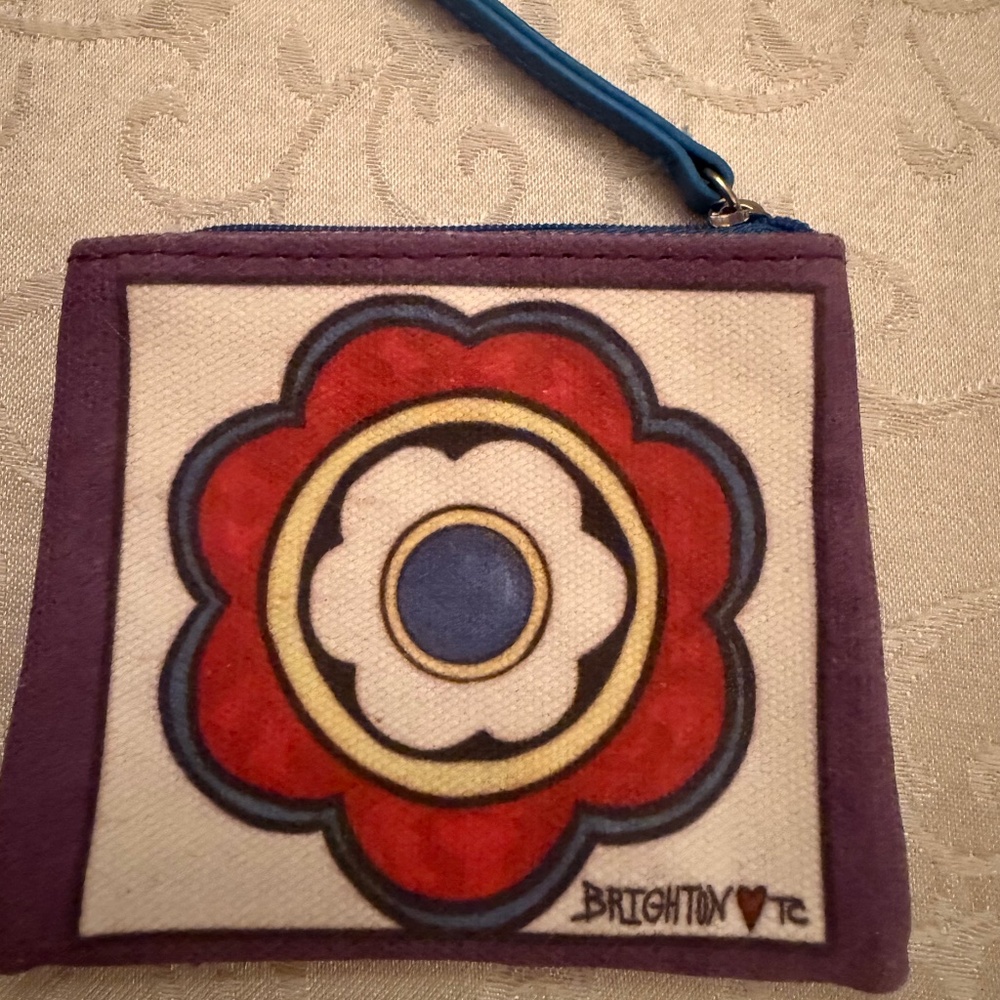 NEW..BRIGHTON/TC ZIP COIN PURSE-CANVAS WITH COLORFUL PRINT ON EACH SIDE-RETIRED